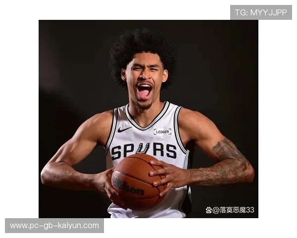 独行侠惜败雄鹿!状元弗拉格与字母哥“互爆”抢戏 独行侠惜败雄鹿!状元弗拉格与字母哥“互爆”抢戏