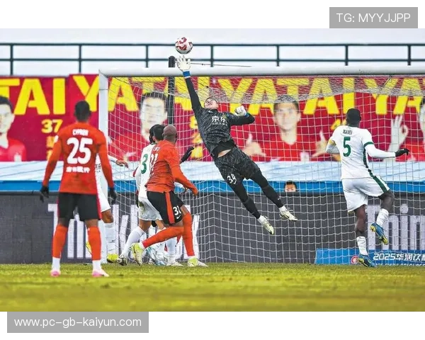 守门员扑救加速训练:反应时间缩短0.2秒的训练法公开 守门员扑救加速训练:反应时间缩短0.2秒的训练法公开