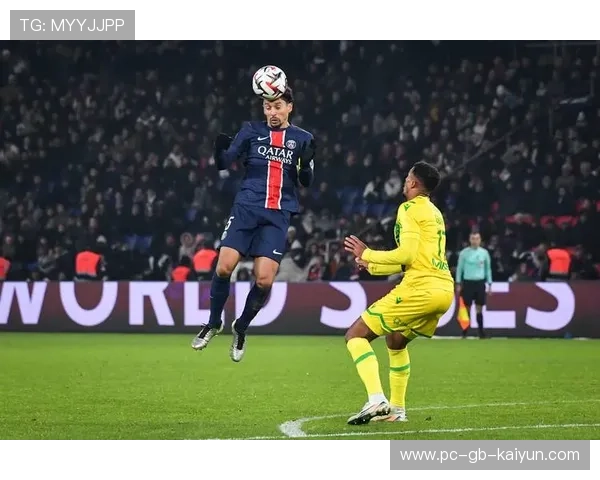 巴黎边路的配合精准度让对手无从抵挡 巴黎边路的配合精准度让对手无从抵挡